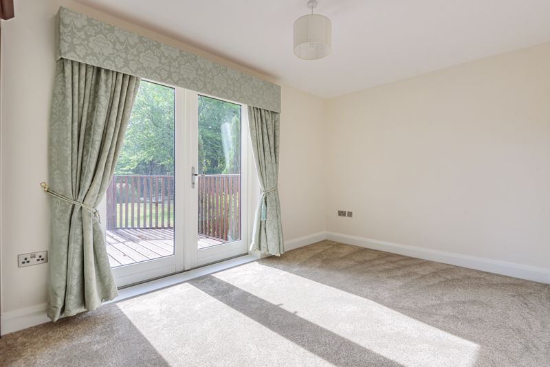 Double bedroom- click for photo gallery